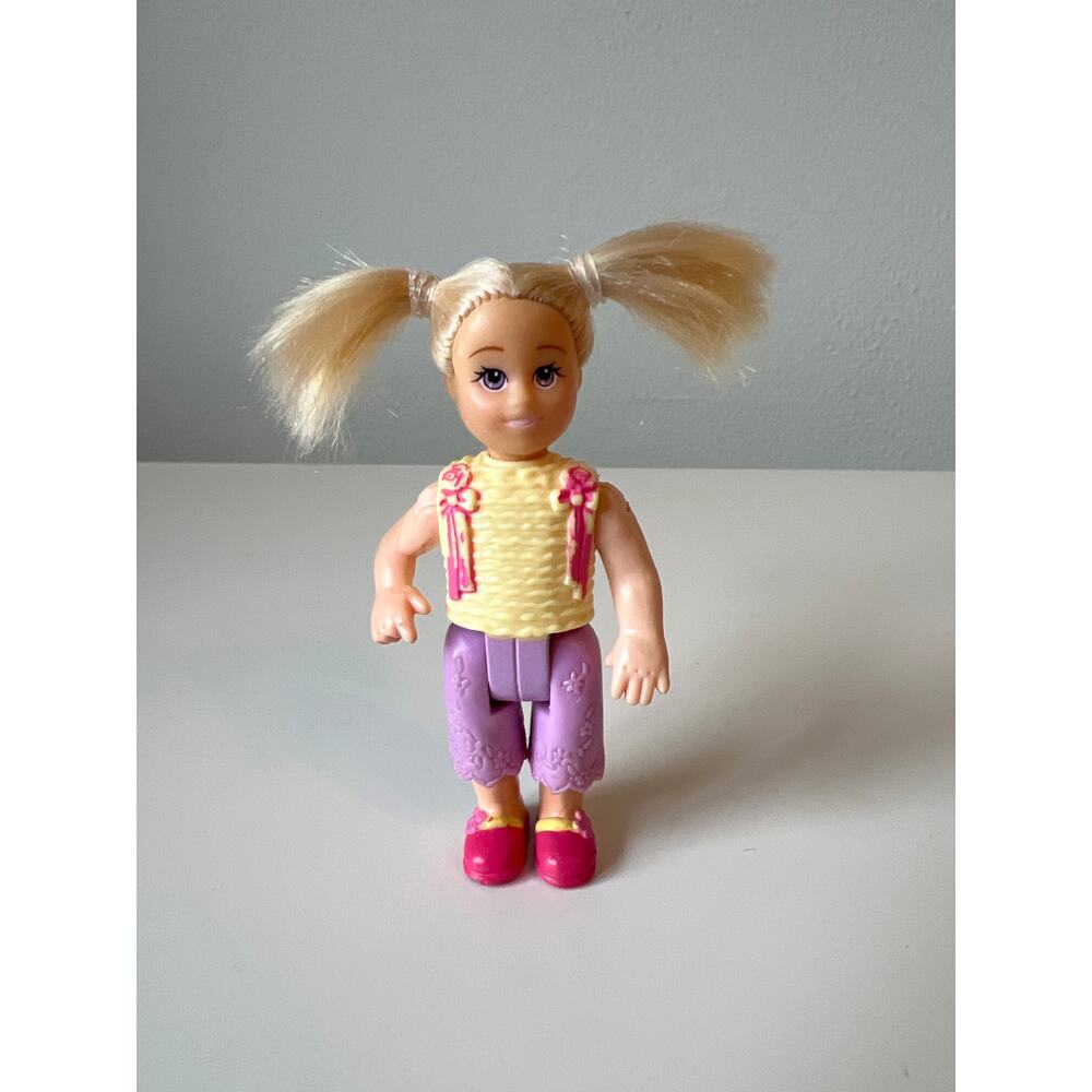 Fisher-Price Loving Family Toddler Sister Girl Blonde Doll Toy 3.5 Inches 2006
